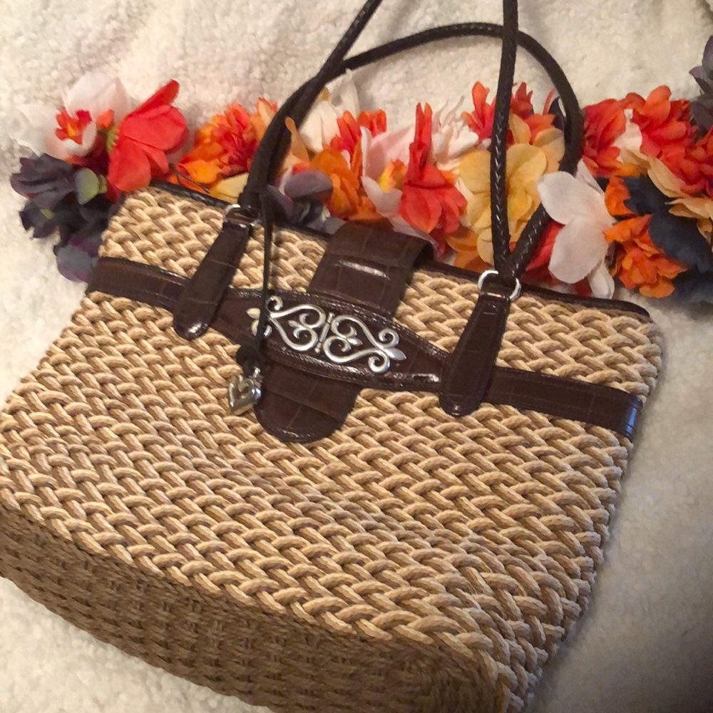 Brighton vintage bag in excellent condition. Very clean. Leather handles